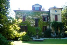 Enlarge photo 2