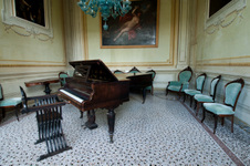 Enlarge photo 36