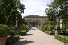 Enlarge photo 16