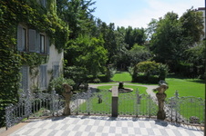 Enlarge photo 21