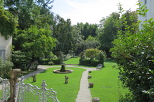 Enlarge photo 32