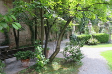 Enlarge photo 35