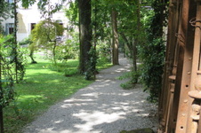 Enlarge photo 52