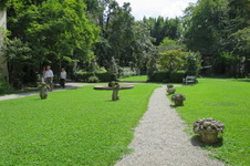 Enlarge photo 58