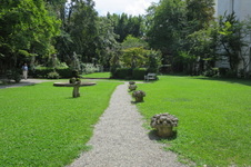 Enlarge photo 59