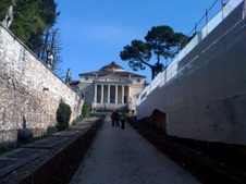 Enlarge photo 18