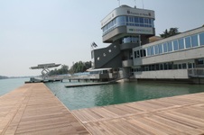 Enlarge photo 9