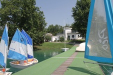 Enlarge photo 26