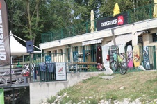 Enlarge photo 69