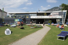 Enlarge photo 40
