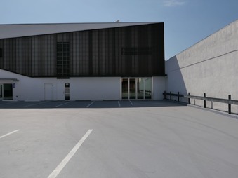 Enlarge photo 122