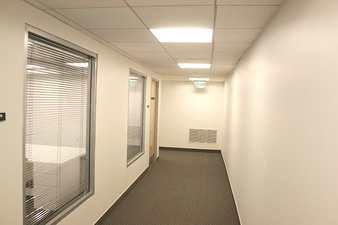 Enlarge photo 54