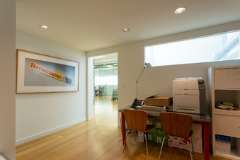 Enlarge photo 48