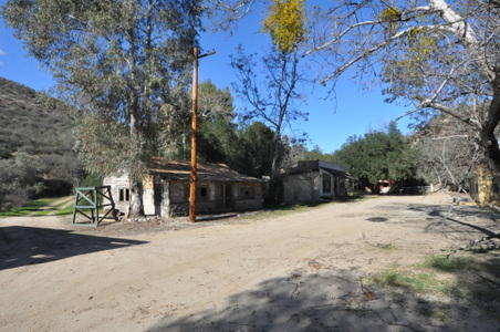 Enlarge photo 19