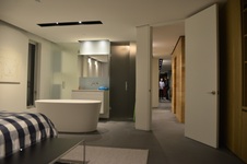 Enlarge photo 37