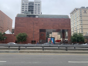 Enlarge photo 1