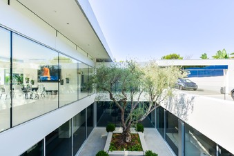 Enlarge photo 4