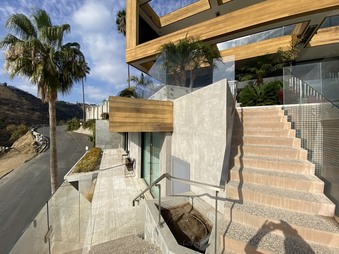 Enlarge photo 108