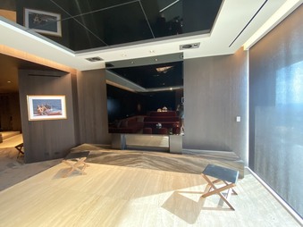 Enlarge photo 114