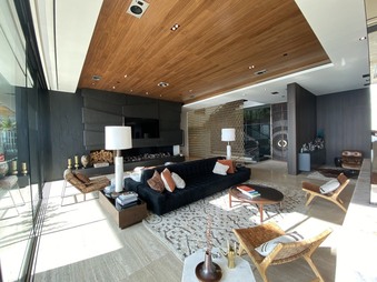 Enlarge photo 89