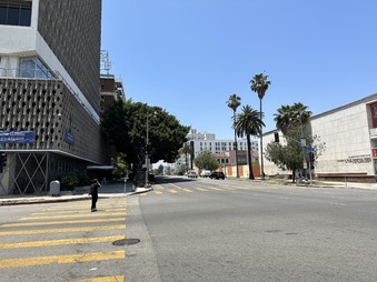 Enlarge photo 31