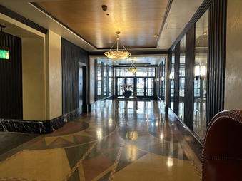 Enlarge photo 19