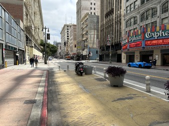 Enlarge photo 25