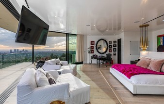Enlarge photo 74