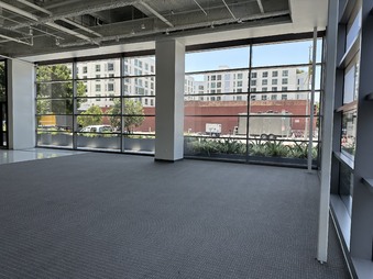 Enlarge photo 35