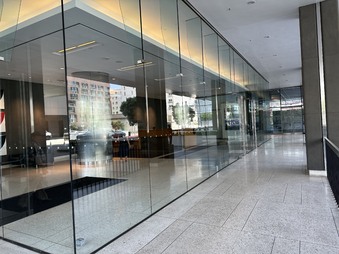 Enlarge photo 47