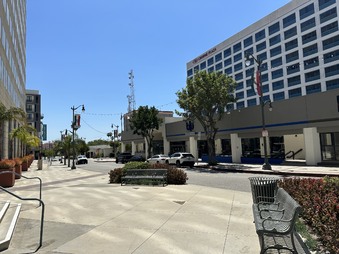 Enlarge photo 4