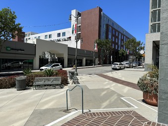 Enlarge photo 5