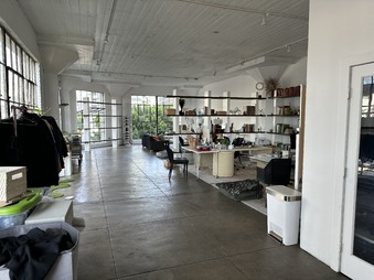 Enlarge photo 34