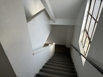 Enlarge photo 17