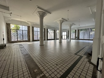 Enlarge photo 10