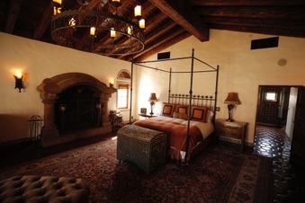 Enlarge photo 79