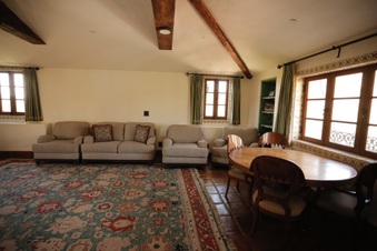 Enlarge photo 102