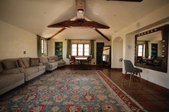 Enlarge photo 105