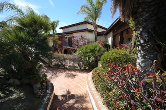 Enlarge photo 138