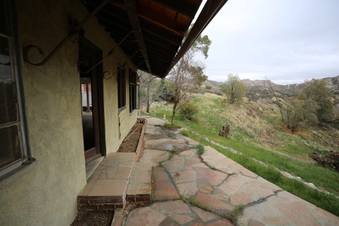 Enlarge photo 79