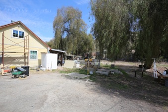 Enlarge photo 19