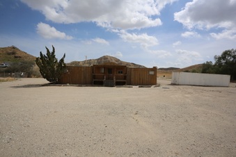 15706 Sierra Highway