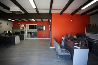 Enlarge photo 14