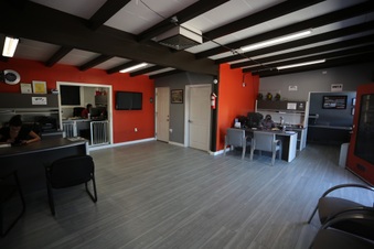 Enlarge photo 15