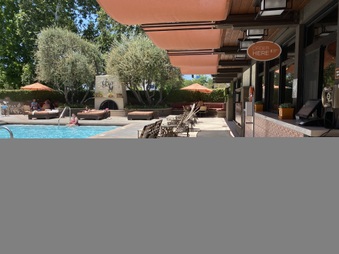 Enlarge photo 69