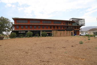 Enlarge photo 77