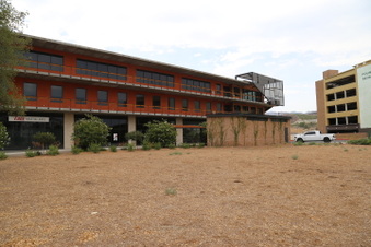 Enlarge photo 79