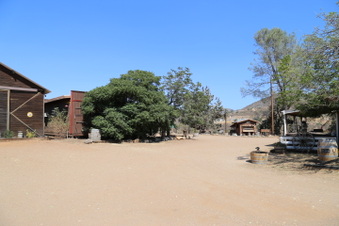 Enlarge photo 51