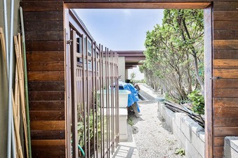 Enlarge photo 143