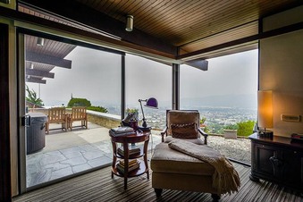 Enlarge photo 80